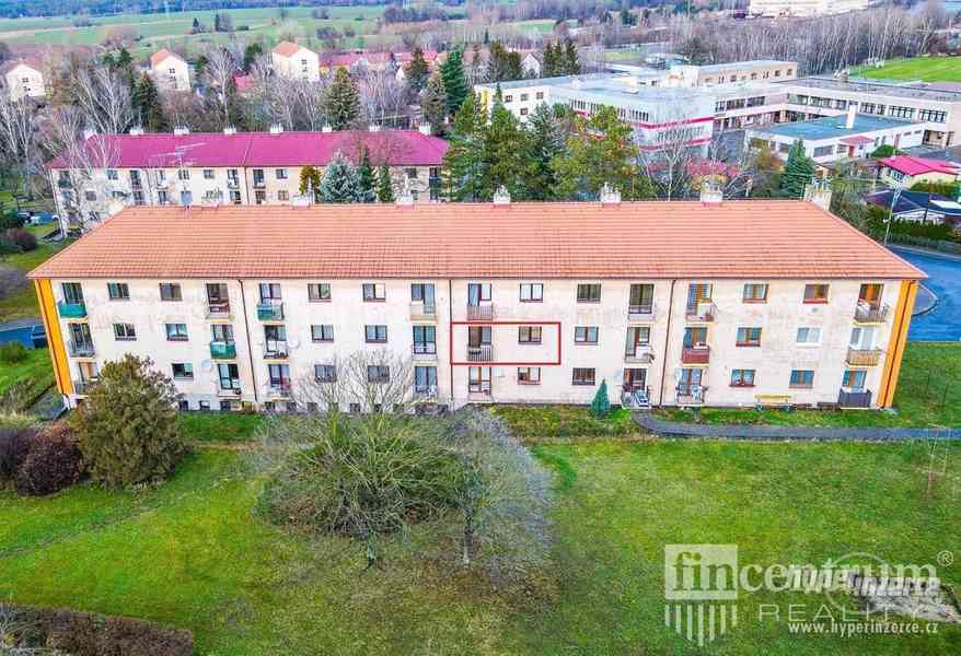 Prodej bytu 2+1 54 m2 Smetanova, Chvaletice - foto 3