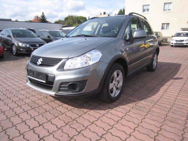 Suzuki SX4 1,6i Club 4x4 benzín 88kw - foto 4