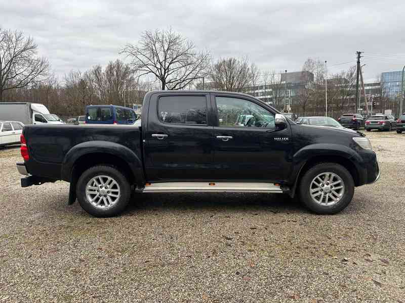 Toyota Hilux 3.0 Double-Cab 4x4 Aut. 126kw - foto 11