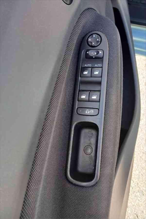 Citroën C3 Picasso 1,4 70kW, benzín - foto 5