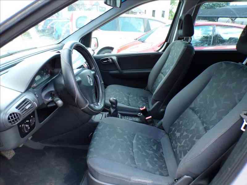 Mercedes-Benz Vaneo i 1,6 TAŽNÉ ZAŘÍZENÍ - foto 7
