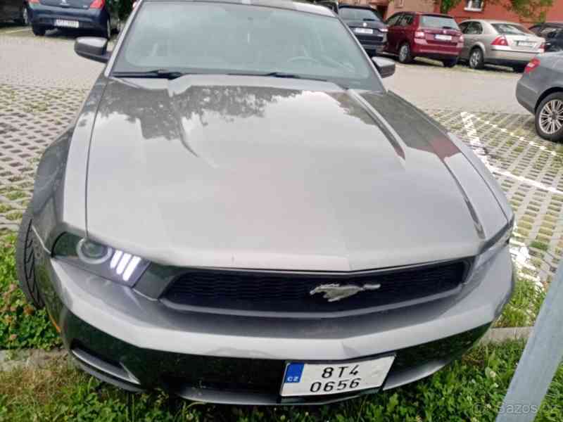 Ford Mustang 3,7	 - foto 1