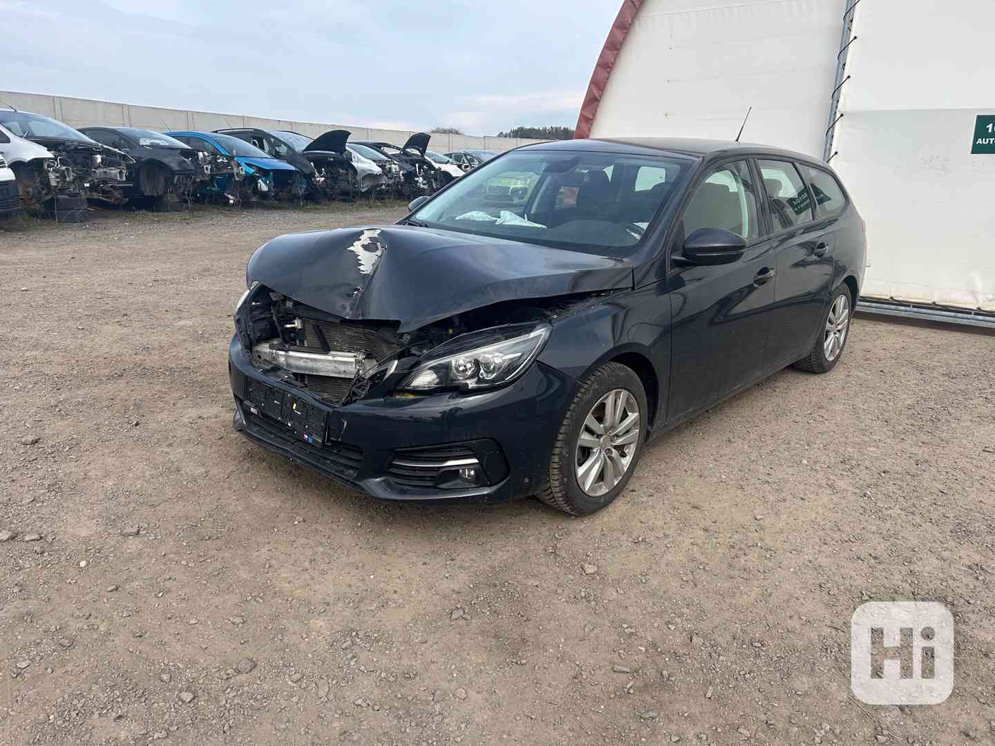 Peugeot 308SW T9 1,2 PureTech 96KW prodám díly - foto 1