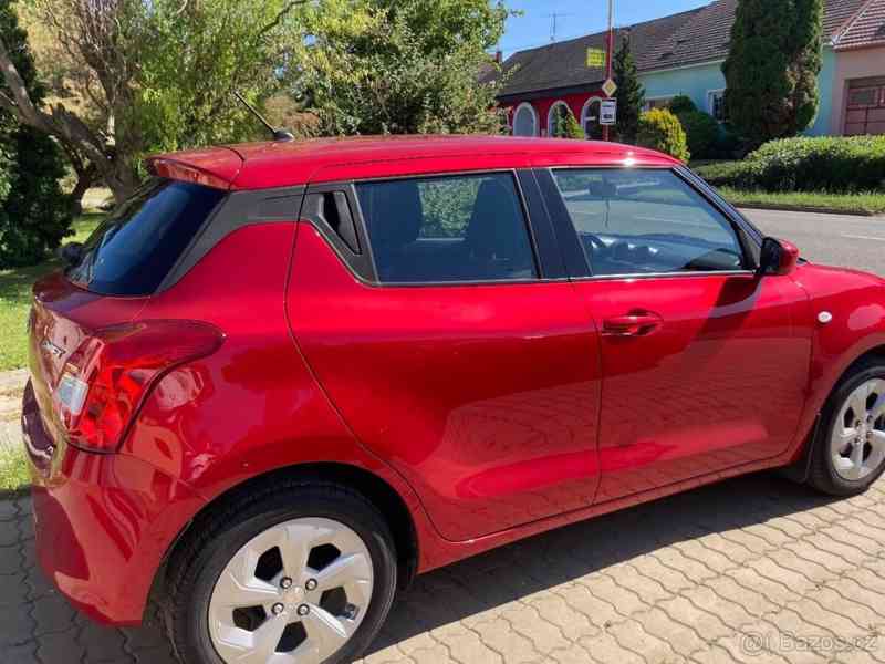 Suzuki Swift - foto 7