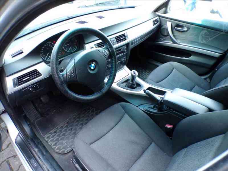 BMW 318 D 2,0 XENONY - foto 7