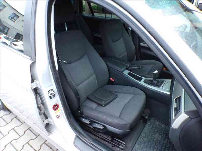 BMW 318 D 2,0 XENONY - foto 13