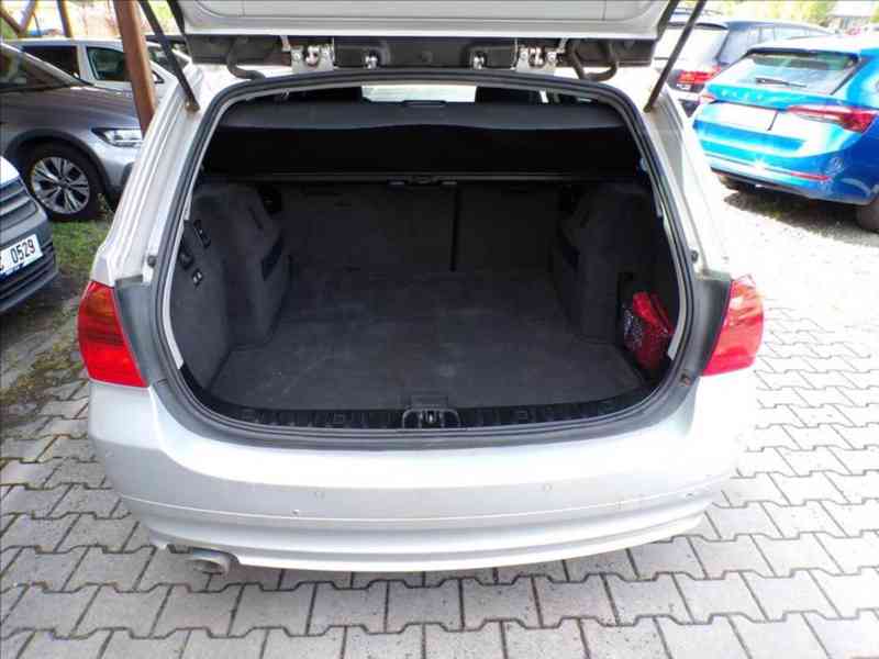 BMW 318 D 2,0 XENONY - foto 9