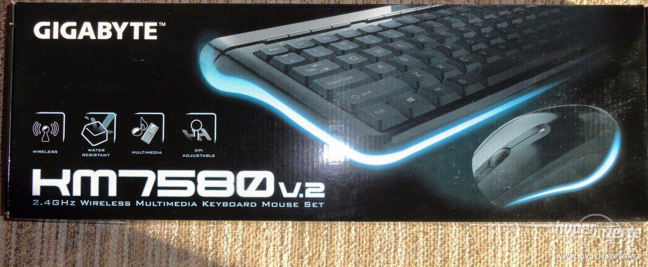 Bezdrátová klávesnice s myší GIGABYTE KM7580 CZ - foto 2