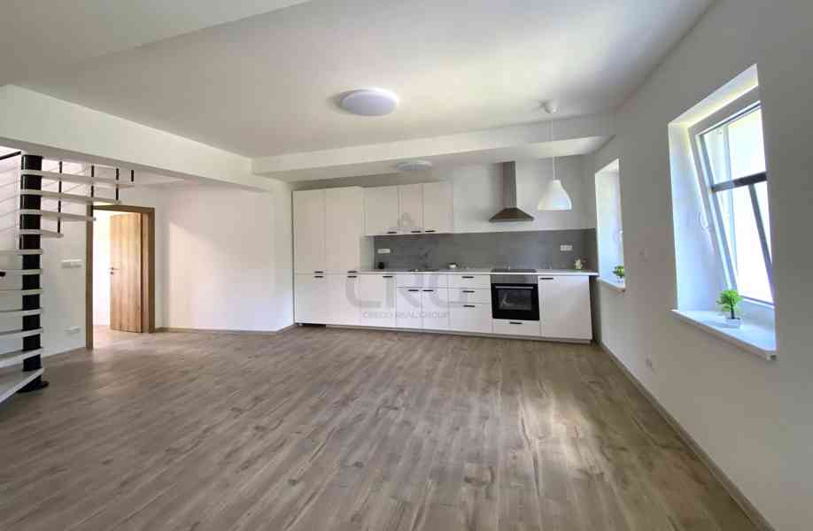 EXKLUZIVNĚ K PRONÁJMU DESIGNOVÝ MEZONET 4+kk „ROSTĚNICE-ZVON - foto 2