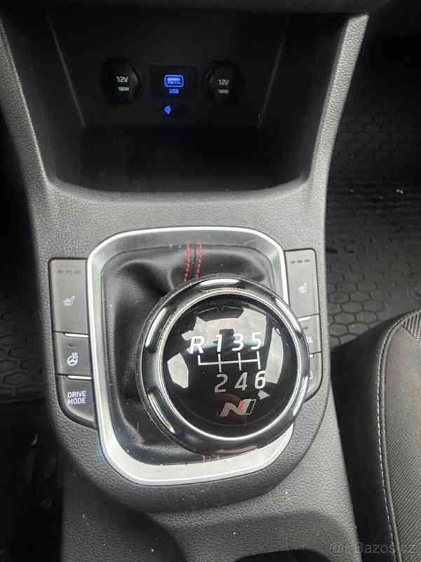Hyundai i30 1,5   T-Gdi benzin 118 kW N Line - foto 7