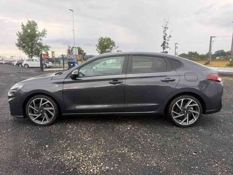 Hyundai i30 1,5   T-Gdi benzin 118 kW N Line - foto 13