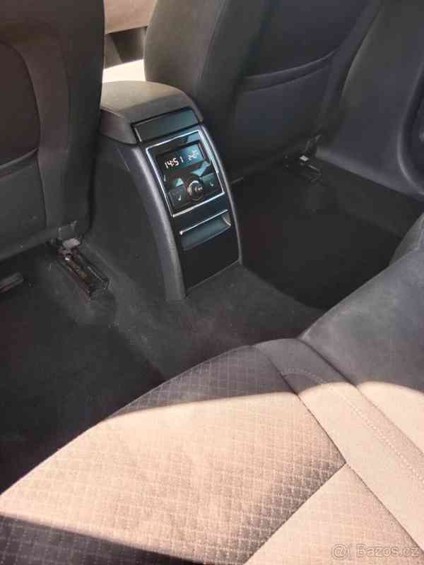 Škoda Superb 2,0   TDI 103 kw - foto 6