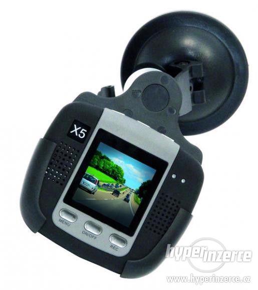 Mini DVR kamera do auta  BENG 1.5" LCD - foto 1