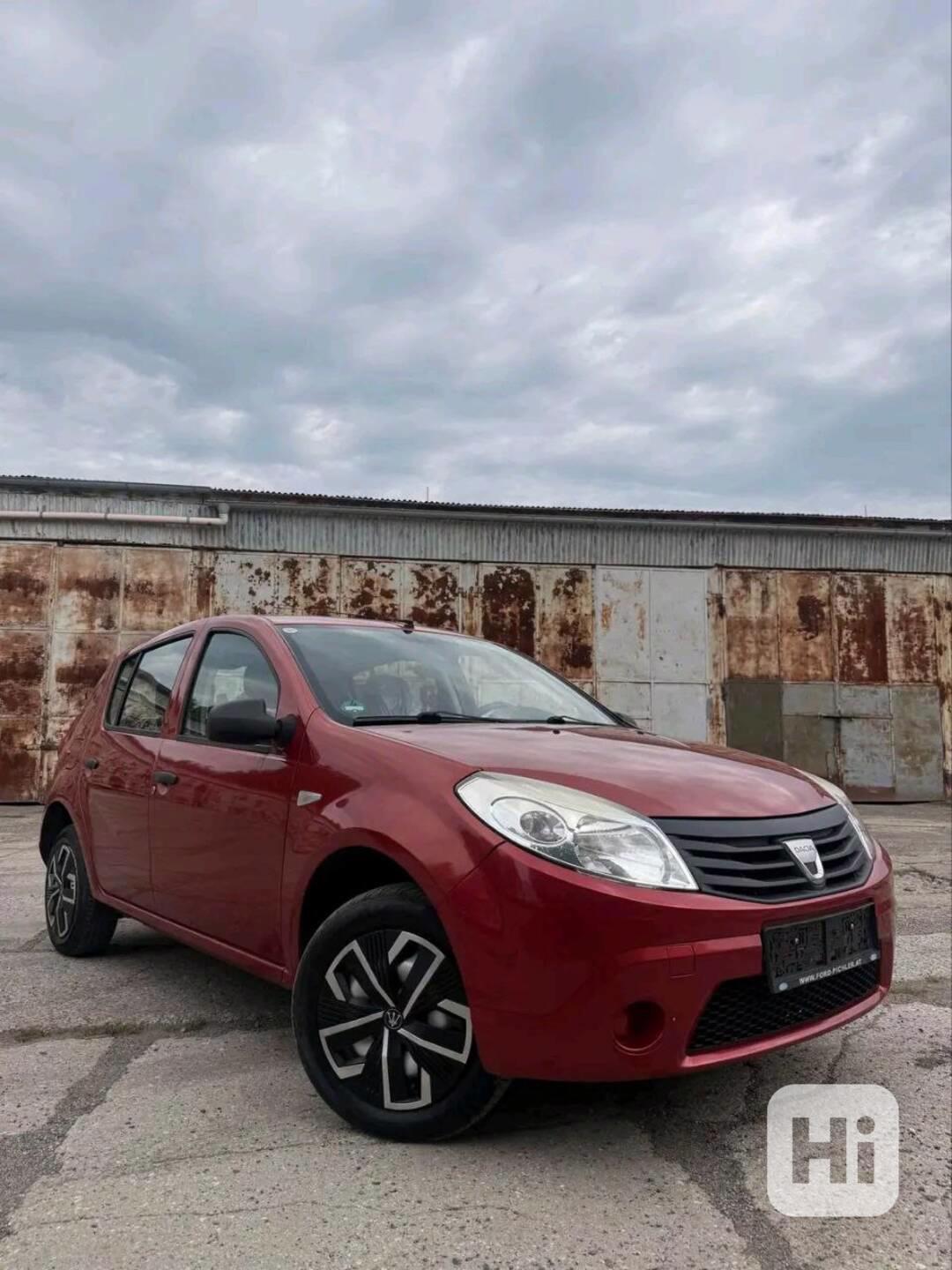 Dacia sandero - foto 1