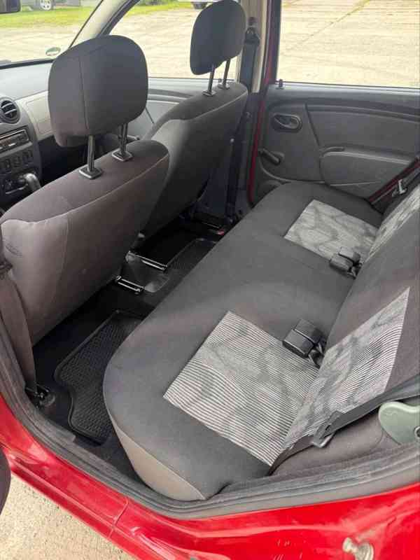 Dacia sandero - foto 5
