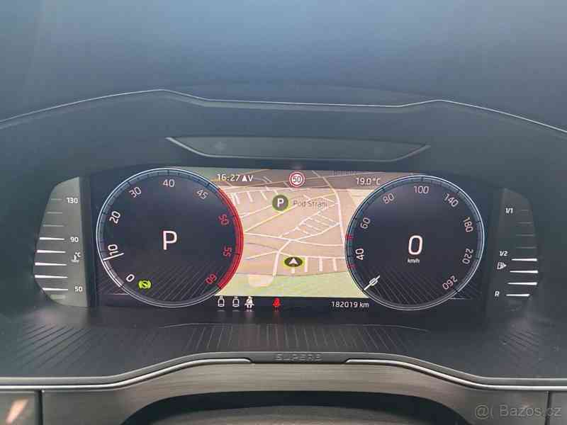Škoda Superb 2,0   TDI 110 kW dsg 2021/12 - foto 10