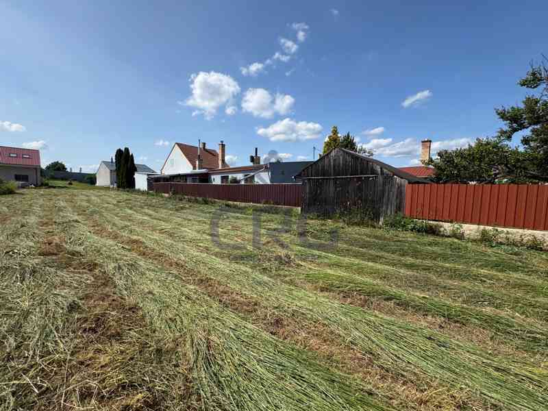 PRODEJ STAVEBNÍHO POZEMKU O CP 565 m2 V HRUŠOVANECH U BRNA - foto 4