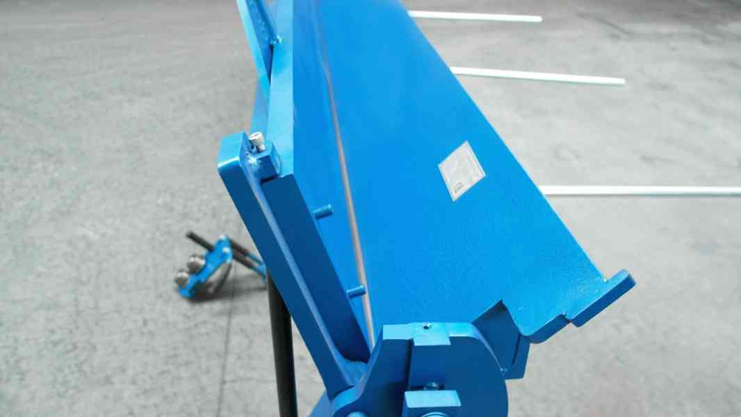 4metrová-ohýbačka-plechů Ruční ohýbačka na plech 4140mm/0,8m - foto 6