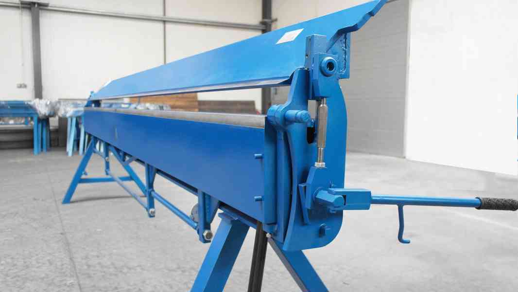 4metrová-ohýbačka-plechů Ruční ohýbačka na plech 4140mm/0,8m - foto 5