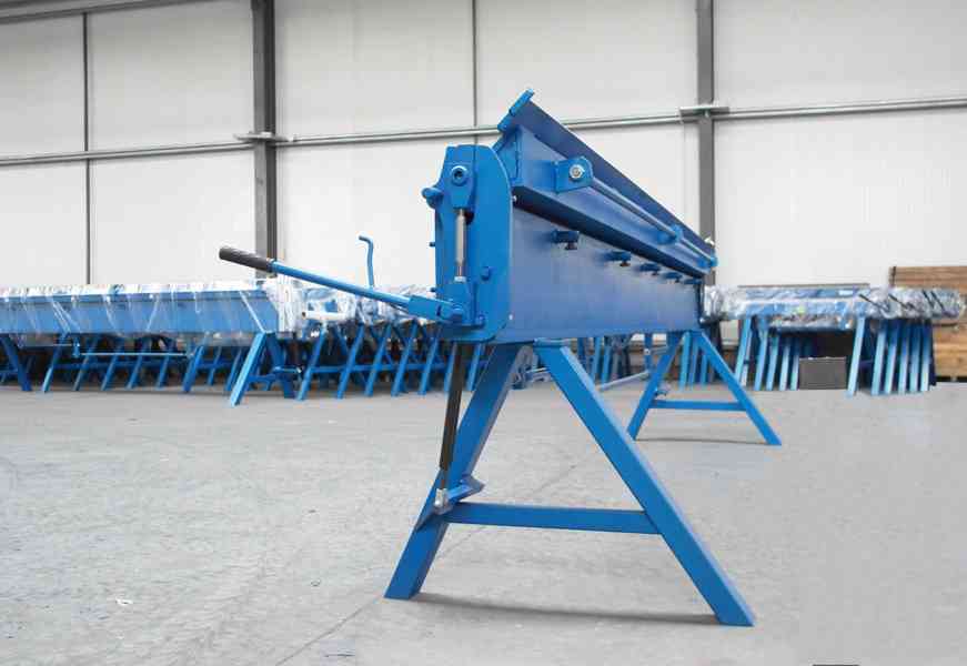 4metrová-ohýbačka-plechů Ruční ohýbačka na plech 4140mm/0,8m - foto 10