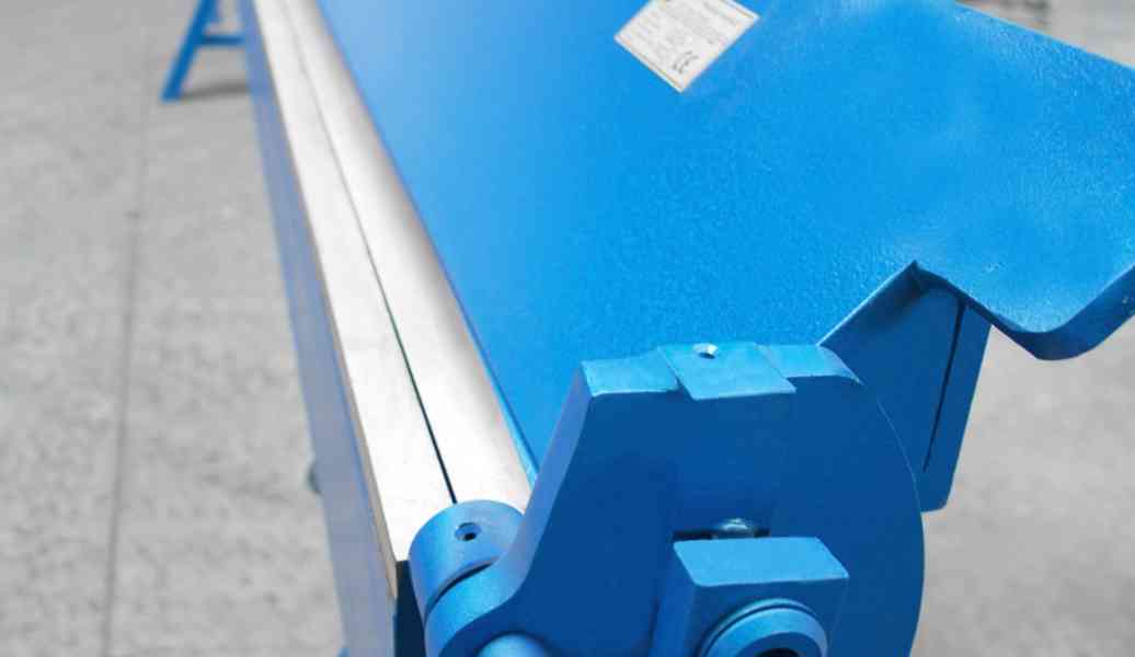 4metrová-ohýbačka-plechů Ruční ohýbačka na plech 4140mm/0,8m - foto 3