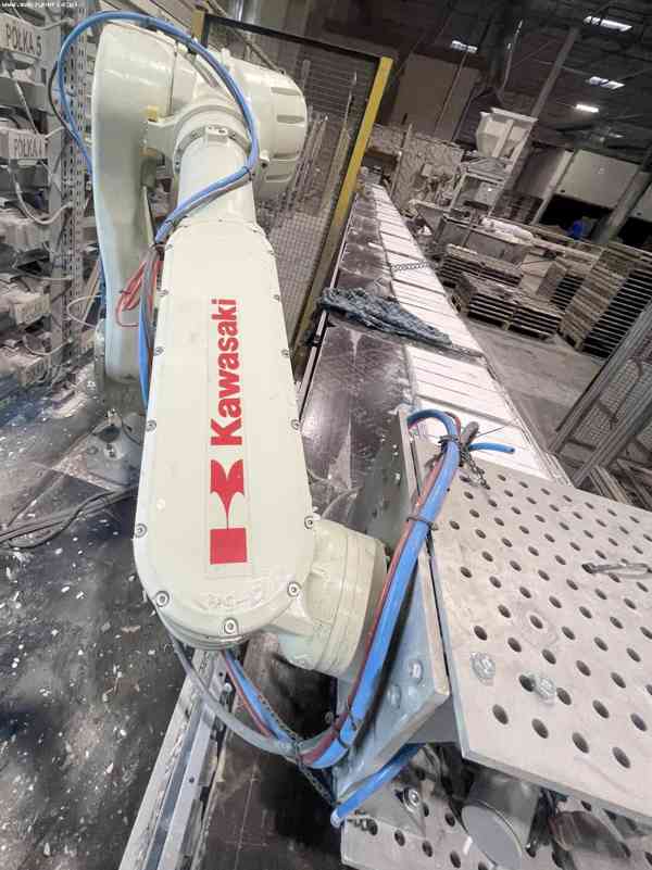 Paletizační robot KAWASAKI 3RS050N-BC02 - foto 1