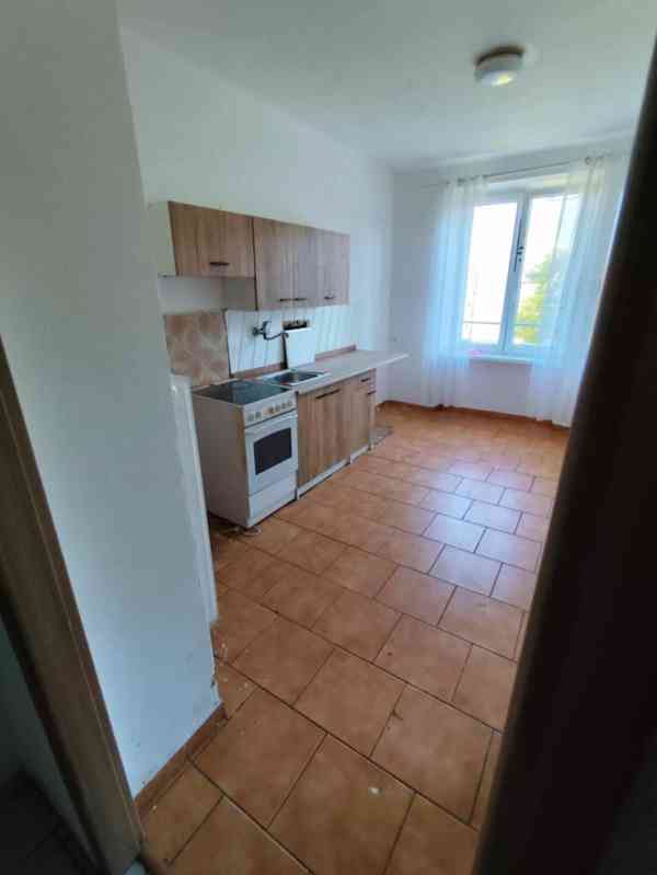 Pronájem bytu 1+1 v OV v ulici Tř. Budovatelů - foto 2