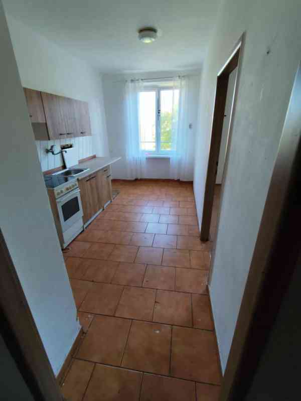 Pronájem bytu 1+1 v OV v ulici Tř. Budovatelů - foto 3