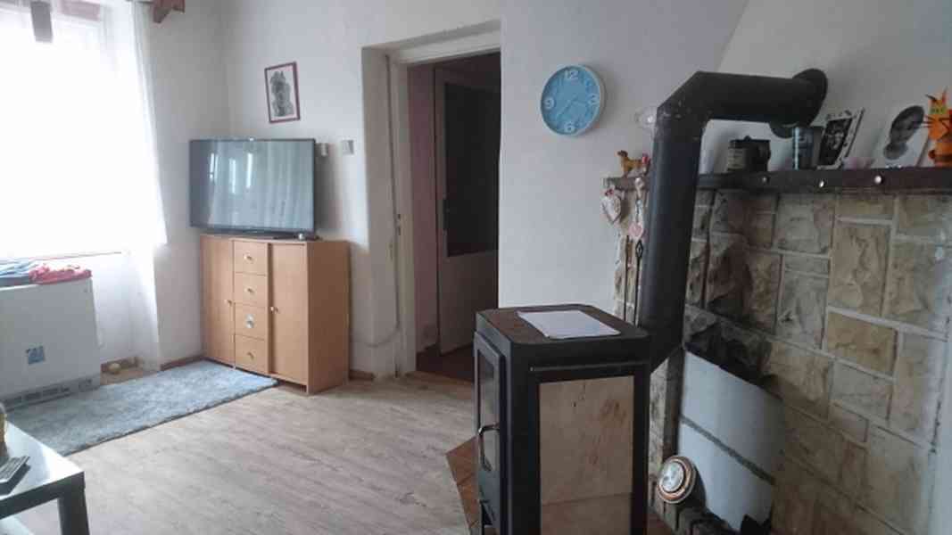 Nové Strašecí - prodej RD s pozemkem 372 m2 - foto 4