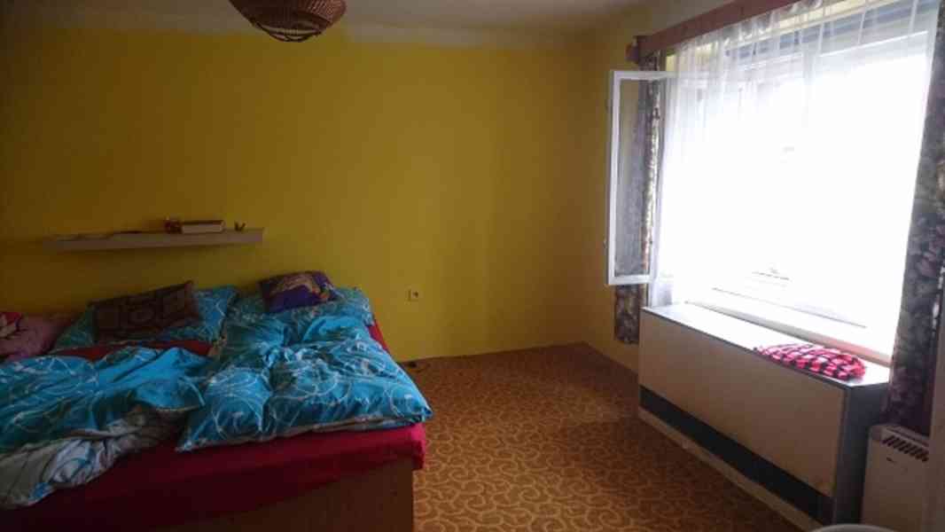 Nové Strašecí - prodej RD s pozemkem 372 m2 - foto 8