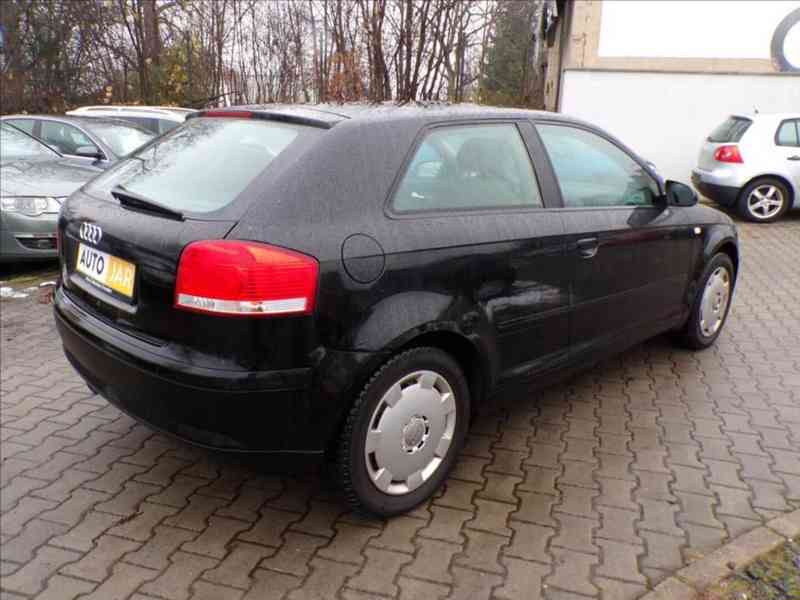 Audi A3 1,6 i KLIMA,BOSE SoundSystem - foto 3