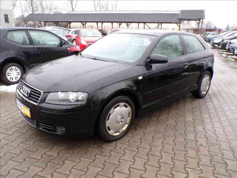 Audi A3 1,6 i KLIMA,BOSE SoundSystem - foto 2