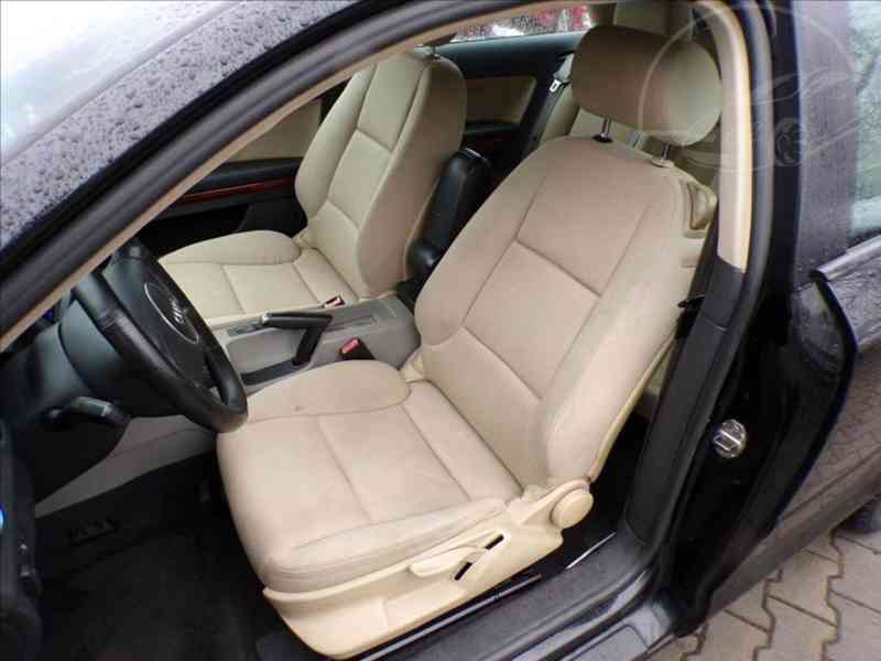 Audi A3 1,6 i KLIMA,BOSE SoundSystem - foto 8