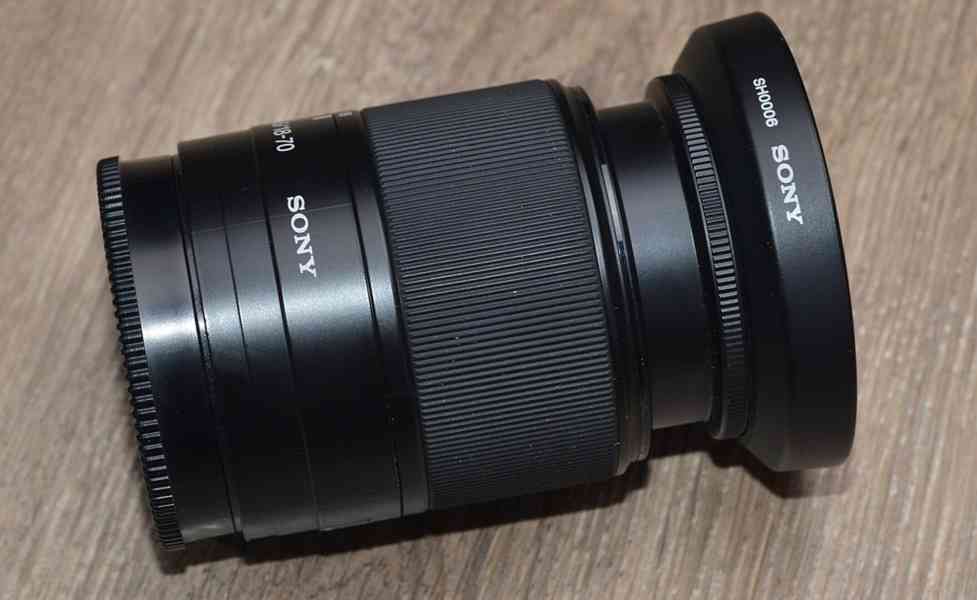 Sony DT F/3,5-5,6 18-70mm MACRO - foto 4