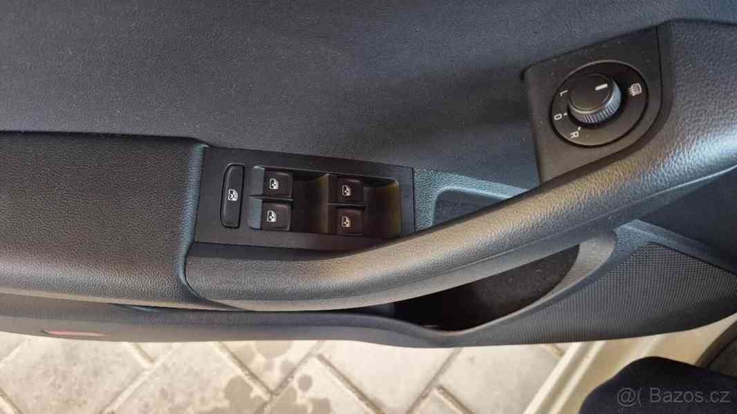 Škoda Octavia 1,6   TDI - foto 16