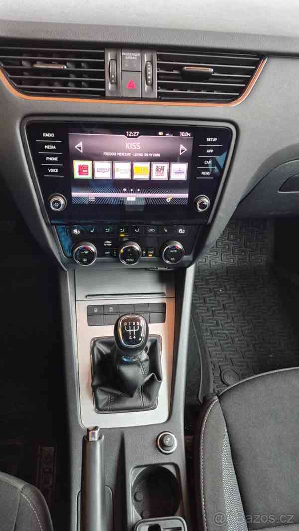 Škoda Octavia 1,6   TDI - foto 17