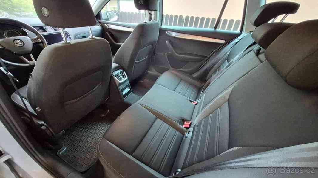 Škoda Octavia 1,6   TDI - foto 14