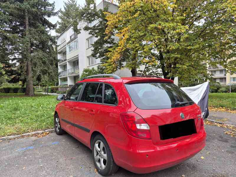 Prodám Škodu Fabia Combi, r. v. 2012 – 1.2 TSI, 64 kW. - foto 3