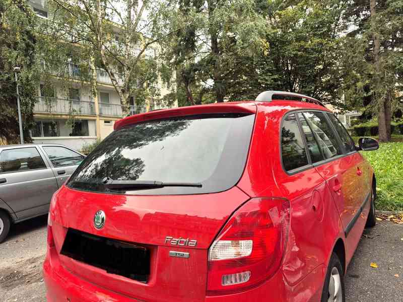 Prodám Škodu Fabia Combi, r. v. 2012 – 1.2 TSI, 64 kW. - foto 5