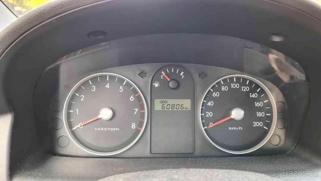 Hyundai Getz 1,1 benzin - foto 11