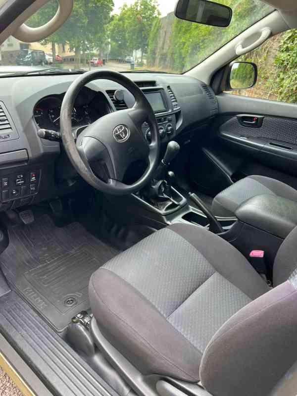 Toyota Hilux 2,5D4D Single Cab 106kw - foto 7
