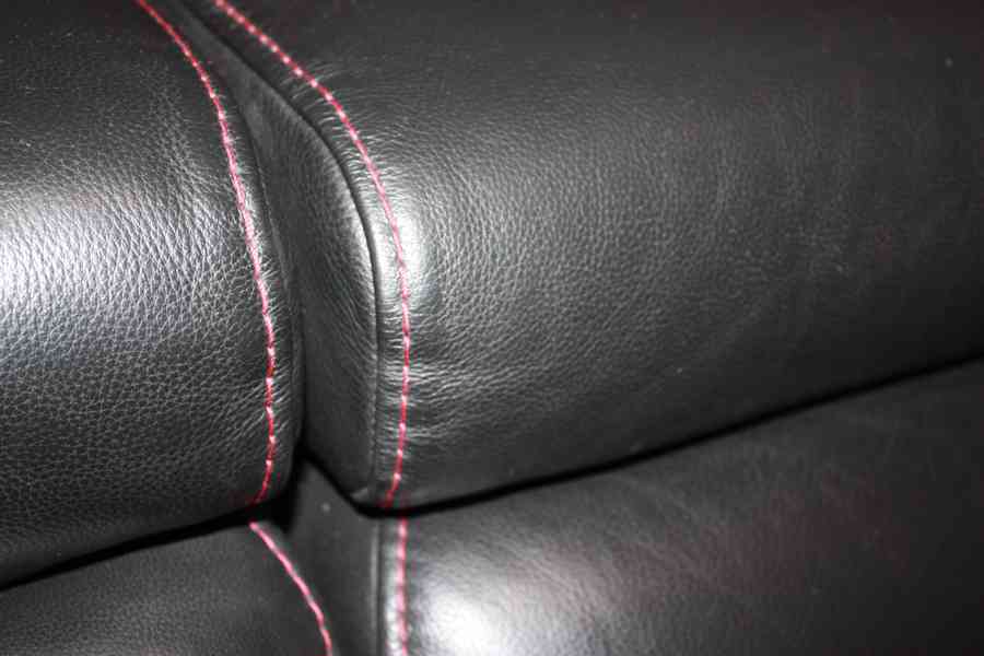 Kvalitní kožená sedačka - foto 12