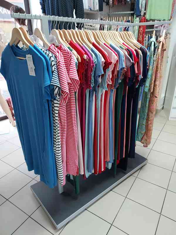 Vybavení prodejny - prodejní zařízení pro butik nebo prádlo - foto 6