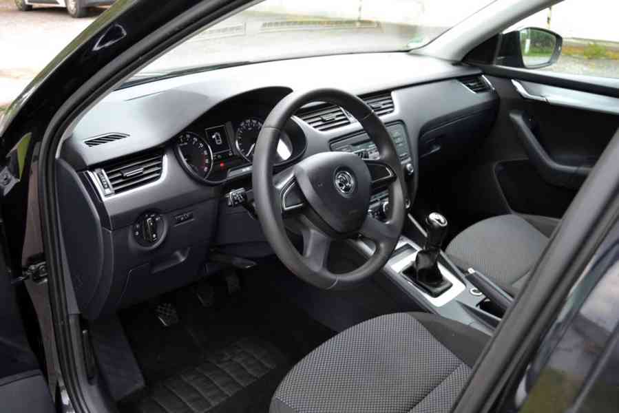 Škoda Octavia III 1.6 TDI Ambition kombi - foto 7