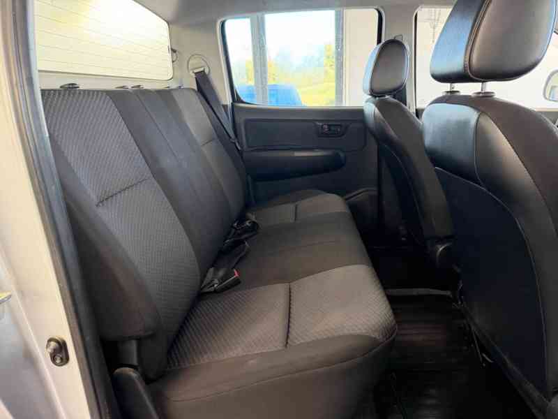 Toyota Hilux2,5 D4D 106kw - foto 22