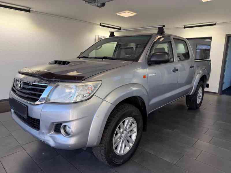 Toyota Hilux2,5 D4D 106kw - foto 8