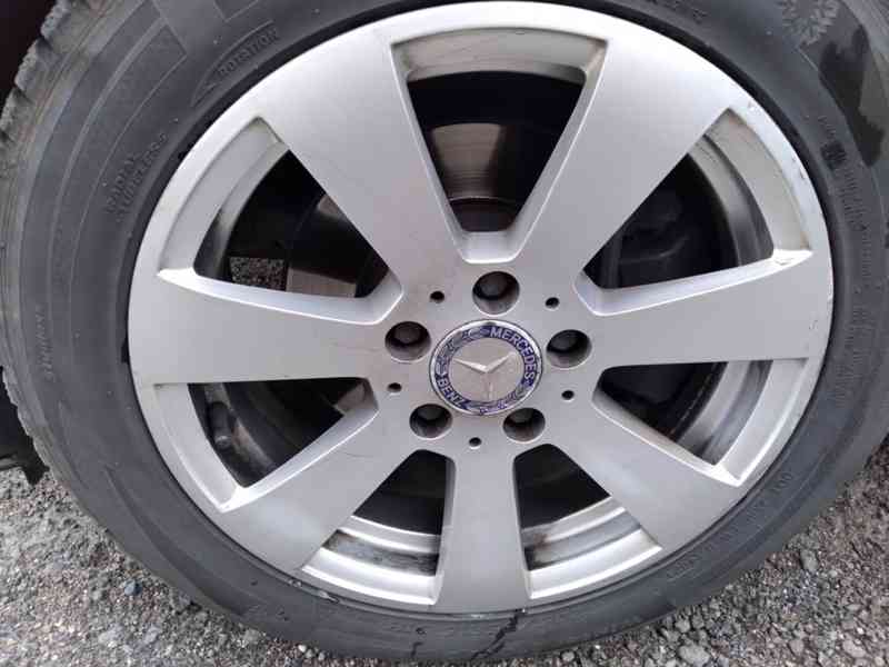 MERCEDES BENZ C 180 1.6 KOMPRESOR 144kW MANUÁL - foto 33