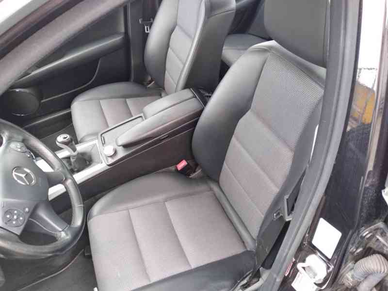 MERCEDES BENZ C 180 1.6 KOMPRESOR 144kW MANUÁL - foto 9
