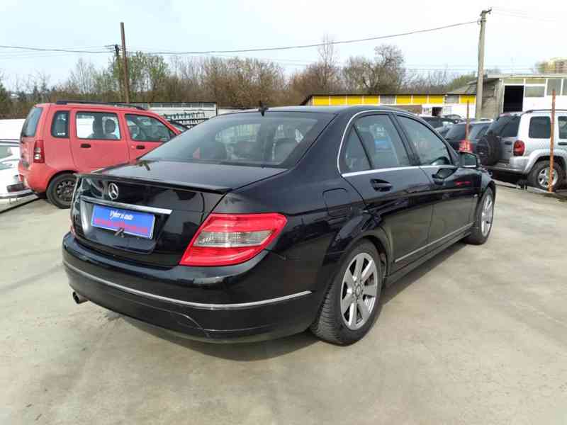 MERCEDES BENZ C 180 1.6 KOMPRESOR 144kW MANUÁL - foto 8