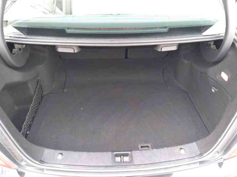 MERCEDES BENZ C 180 1.6 KOMPRESOR 144kW MANUÁL - foto 25